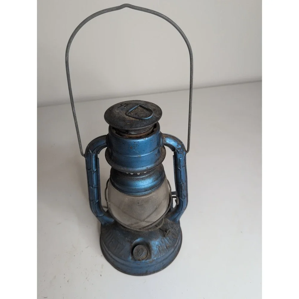 Vintage Dietz Little Wizard Kerosene Railroad Lantern Black With Clear Globe USA